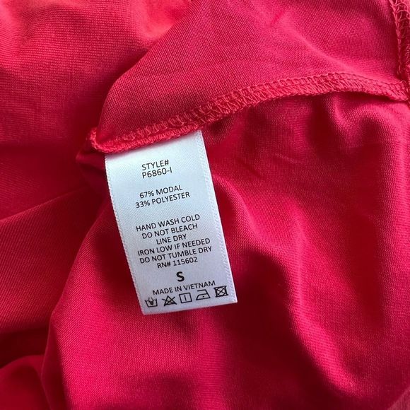 Lush Material Girl Dolman Sleeve Romper Pink Coral NWT - Picture 11 of 14